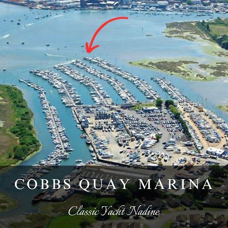Classic Yacht Nadine In Poole Harbour, Dorset, With A Hot Tub Jacuzzi Ngoại thất bức ảnh