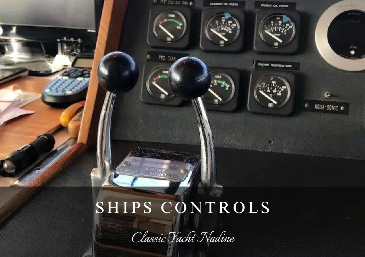 Classic Yacht Nadine In Poole Harbour, Dorset, With A Hot Tub Jacuzzi Ngoại thất bức ảnh